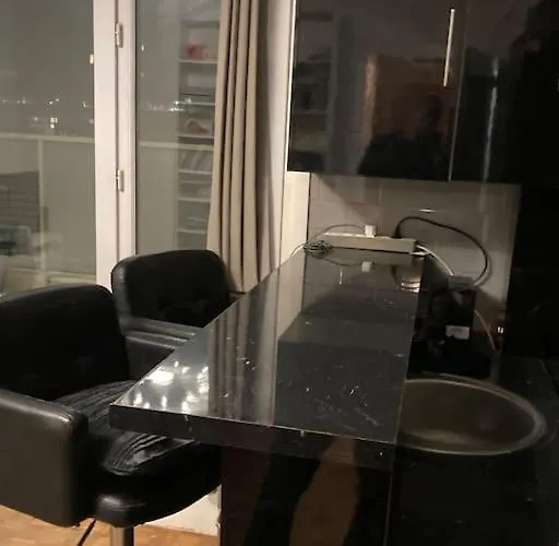 Rooftop 75017 * פריז