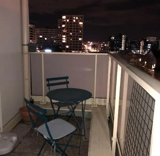 Rooftop 75017 * פריז