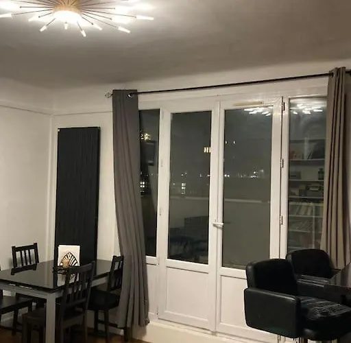 Rooftop 75017 * פריז